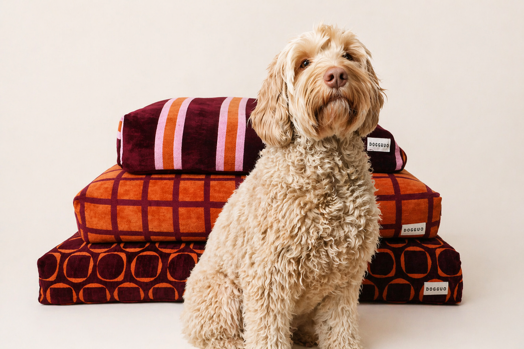 DOGGUO Hundekissen – Retro Muster – Bordeaux/Orange