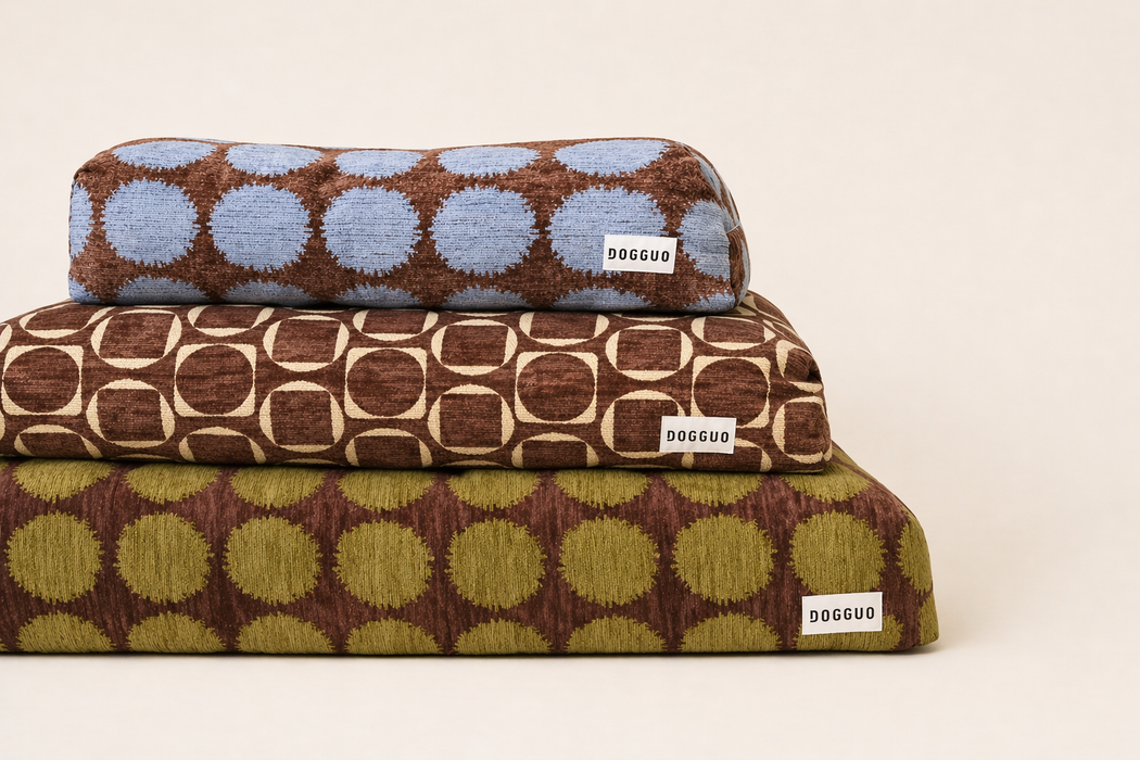 DOGGUO Hundekissen – Retro Muster – Braun/Gelb